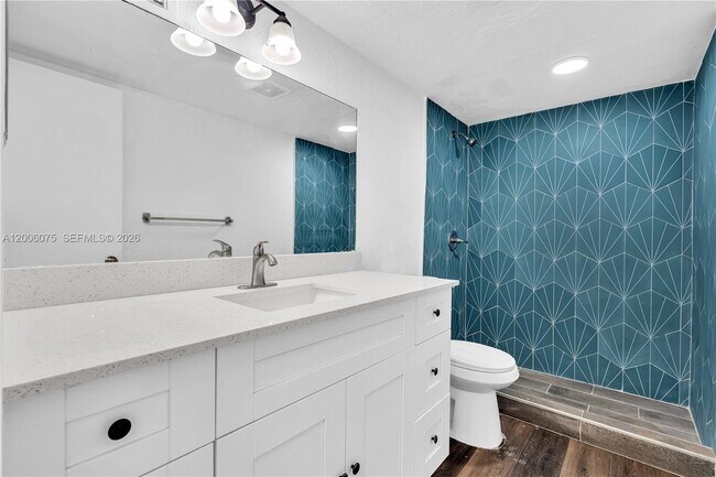 Building Photo - 3360 Spanish Moss Terrace