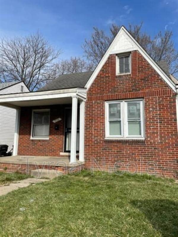 Building Photo - 9936 Montrose St