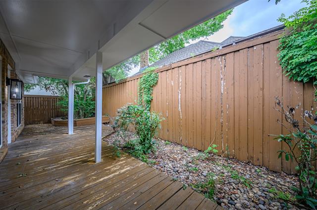 Building Photo - 9127 Valley Chapel Ln