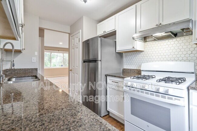 Building Photo - 50 Old Enterprise Rd