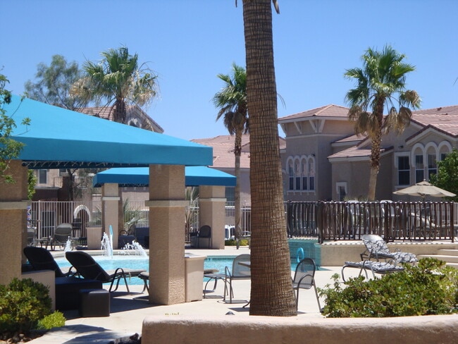 Building Photo - 1 Bedroom in Chateau Nouveau with TWO car tandem attached garage