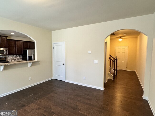 Building Photo - 3405 Castleberry Rd