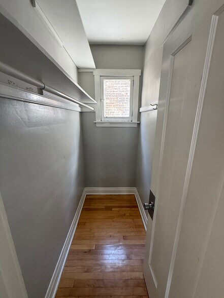 Closet - 3850 N Bernard St