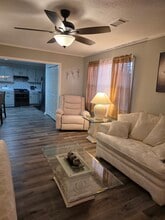 Building Photo - 1555 Lyons Center Rd