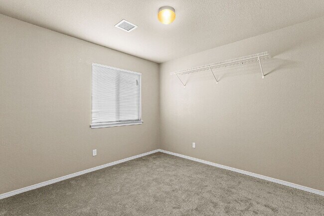 Building Photo - "Charming 3-Bed, 2-Bath Oasis on Dust Storm Lane – Spacious 1,596 Sq Ft Home in El Paso!"