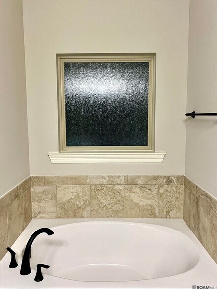 Building Photo - 39106 Harrier St