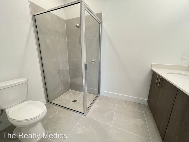 Building Photo - 4 br, 2 bath House - 1383 Gimlet St NW