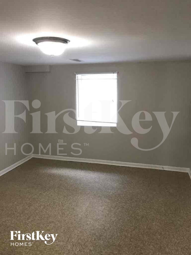 Building Photo - 17422 Community St