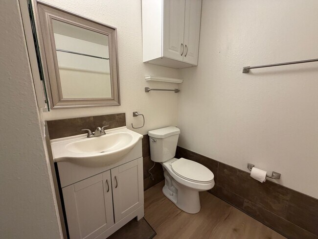 Building Photo - 1307 Rufina Ln