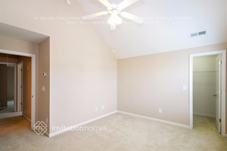 Building Photo - 2013 Kingstree Dr