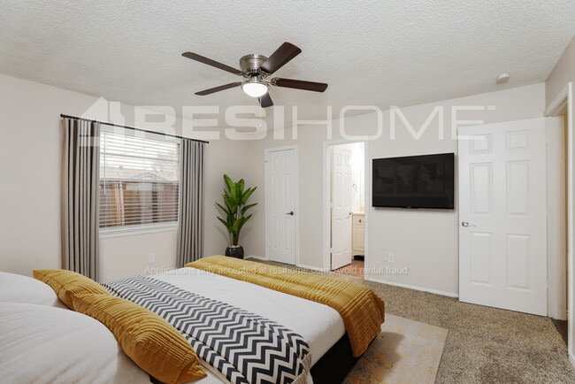 Building Photo - 6589 Old Mill Cir