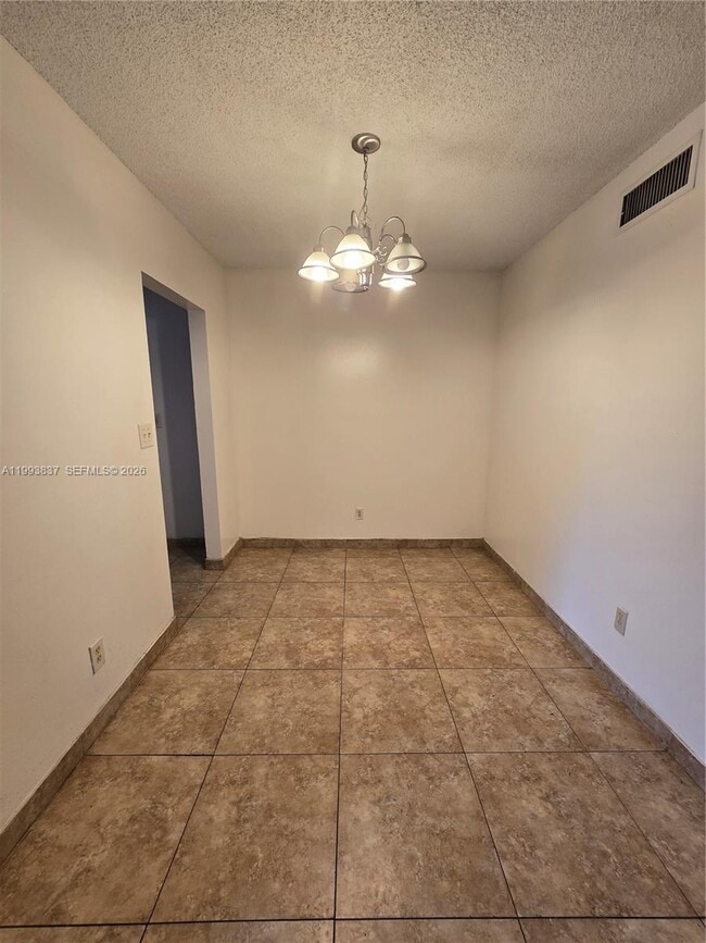 Building Photo - 2244 Madison St