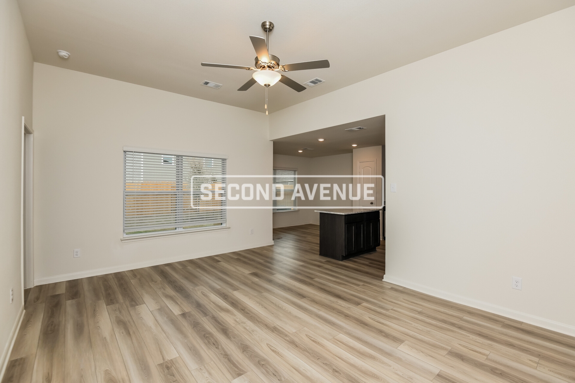 Building Photo - 1325 Woodwinds Dr