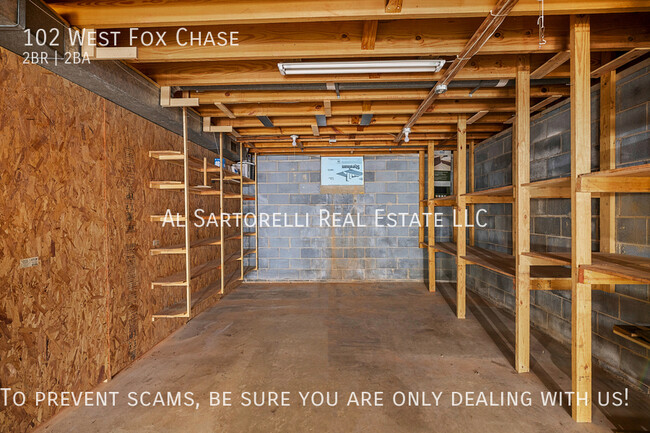 Building Photo - 102 W Fox Chase Rd