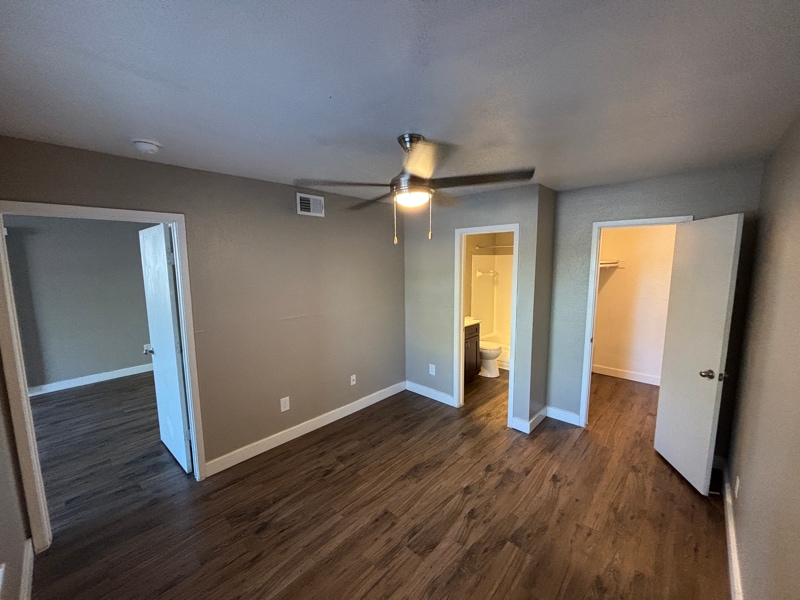 Building Photo - 1400 Clarewood Dr