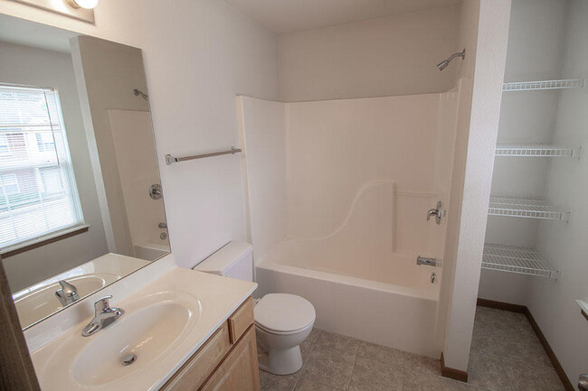 Building Photo - 1639 Citadel Dr
