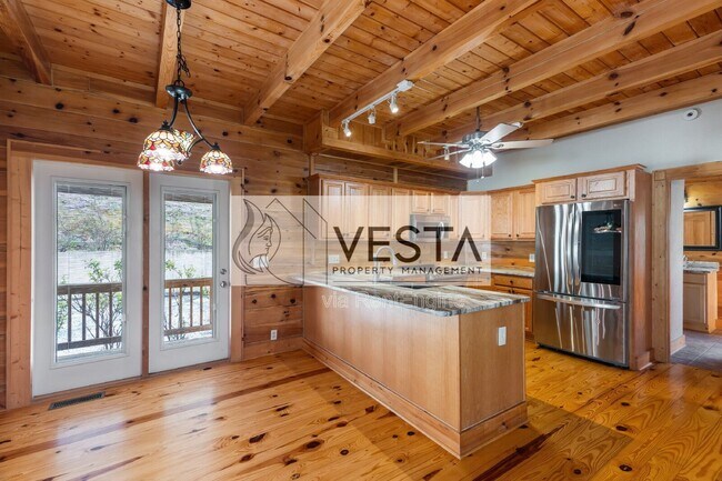 Building Photo - 131 Tanner Trail