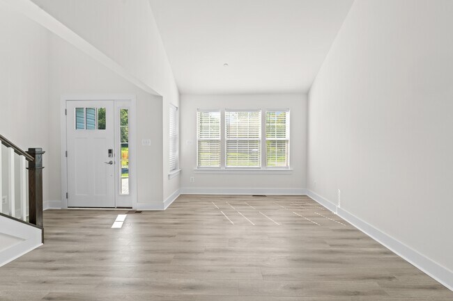 Building Photo - 116 Rose Ct