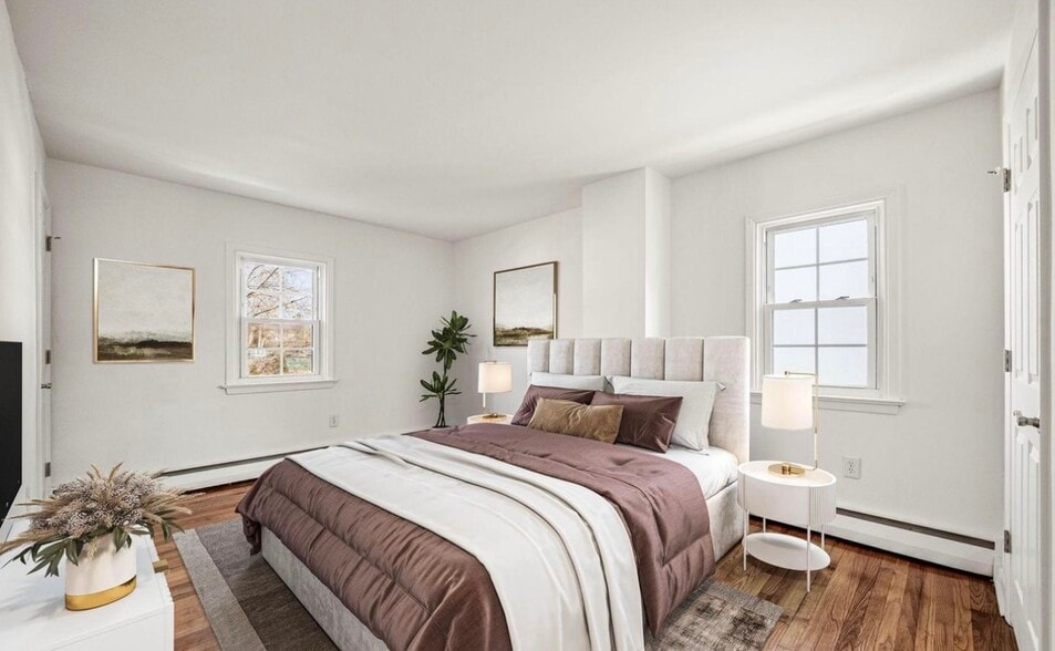 A Primary Bedroom - 228 Church St