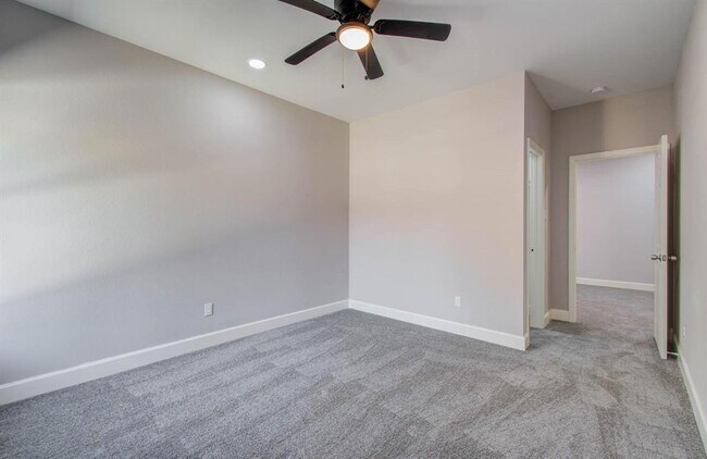 Building Photo - 12274 Wild Pine Dr