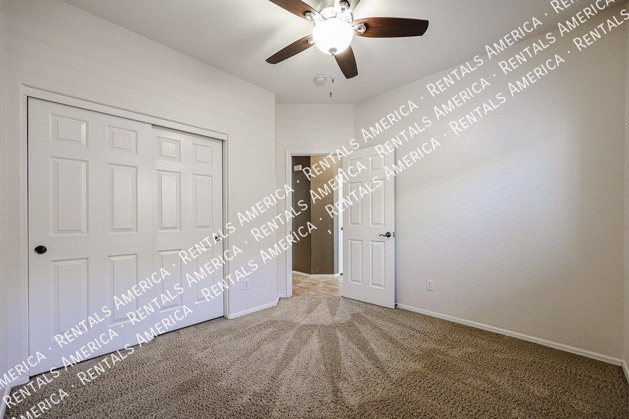Building Photo - 12823 W Modesto Dr