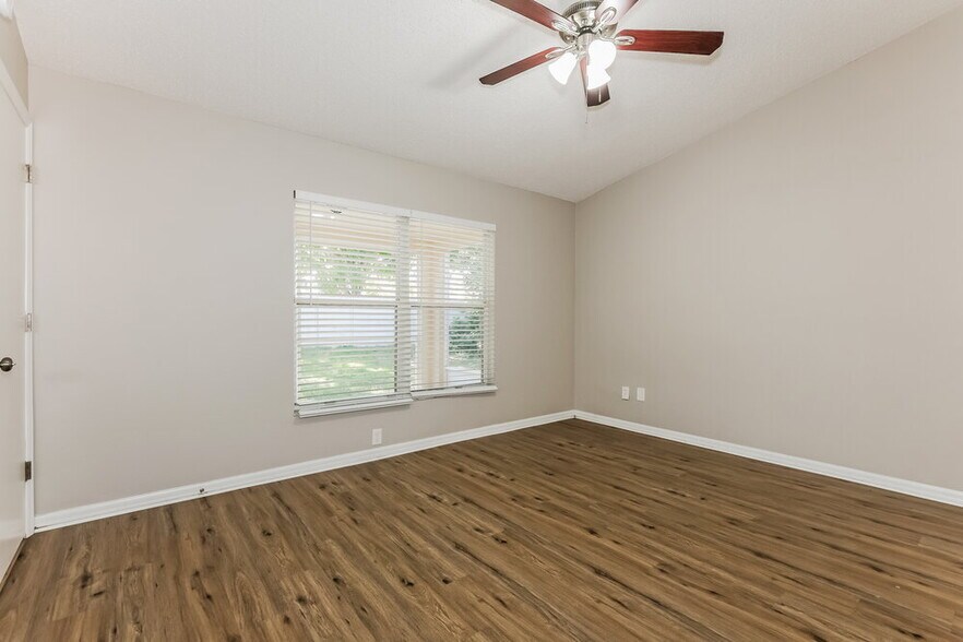 Building Photo - 10608 Walker Vista Dr