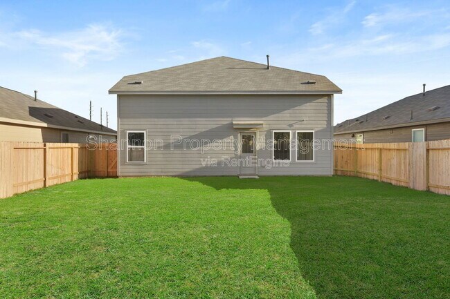 Building Photo - 253 Douglas Hls Dr