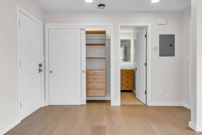 Building Photo - 232 Eden Roc Dr