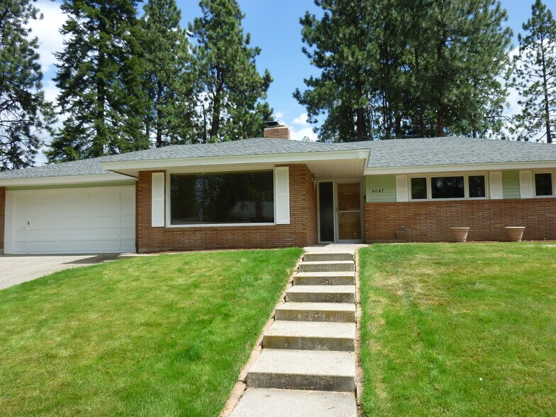 Primary Photo - 4047 S Madelia St