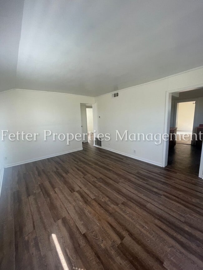 Building Photo - Don't Miss Out!