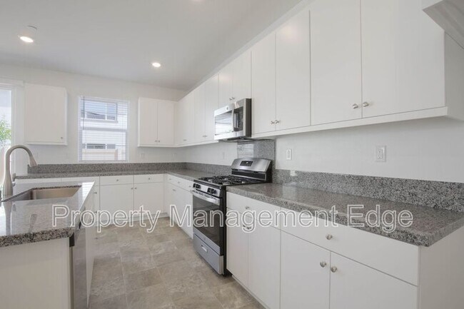 Building Photo - 30128 Bonita Spgs St