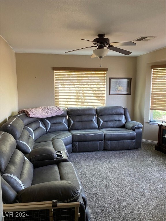 Building Photo - 1005 E McKnight Ave