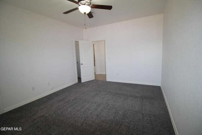 Building Photo - 620 Adrian Arellano St