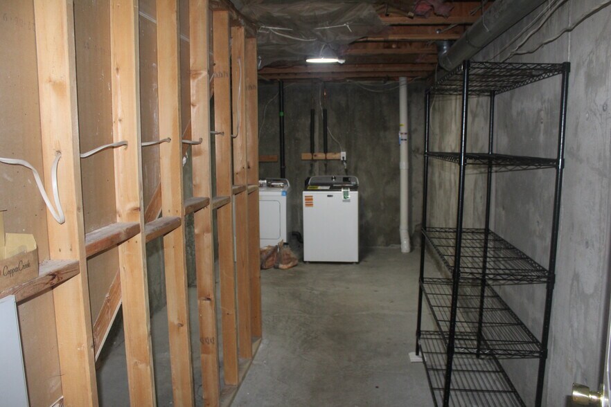 Storage/Laundry - 12900 S 2200 W