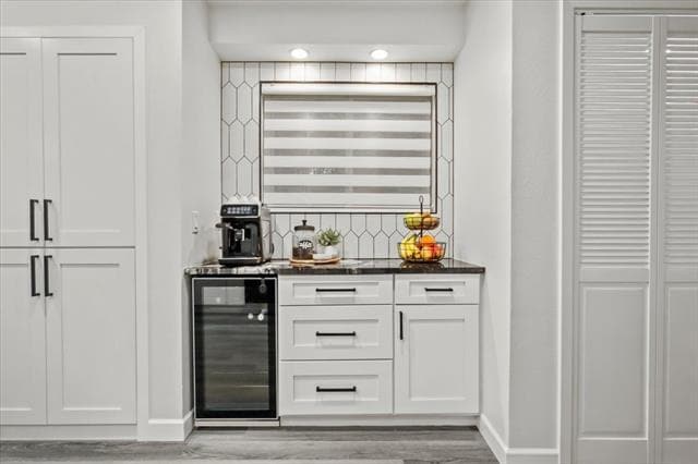 Building Photo - 1916 Shorewood Dr