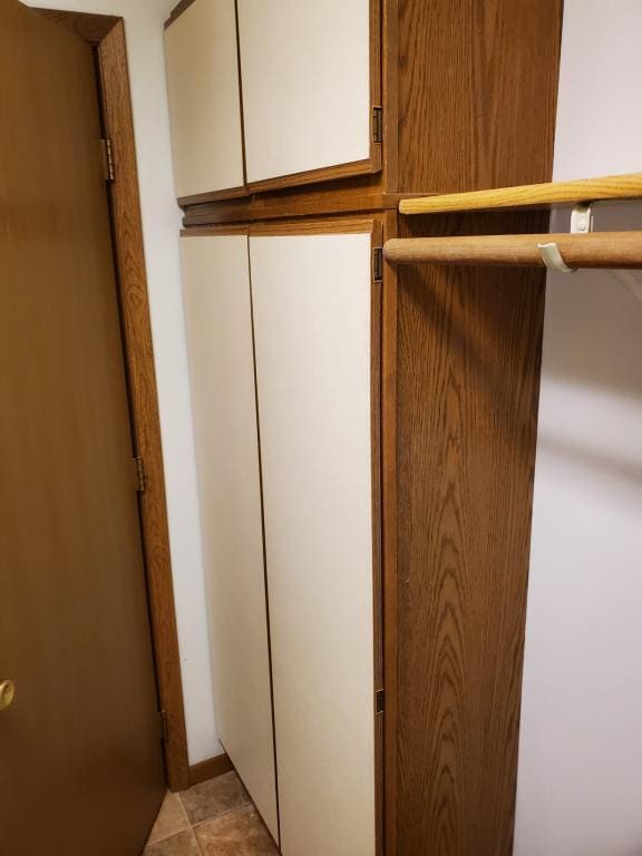 Building Photo - 1377 Doman Dr