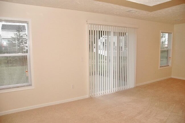 Building Photo - 5867 Timberlake Dr SE
