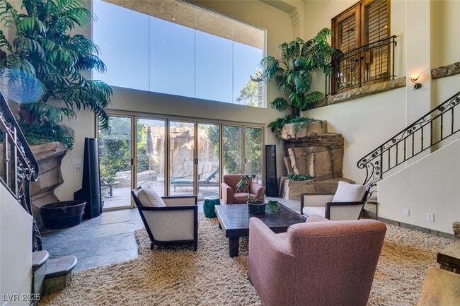 Building Photo - 549 Regents Gate Dr