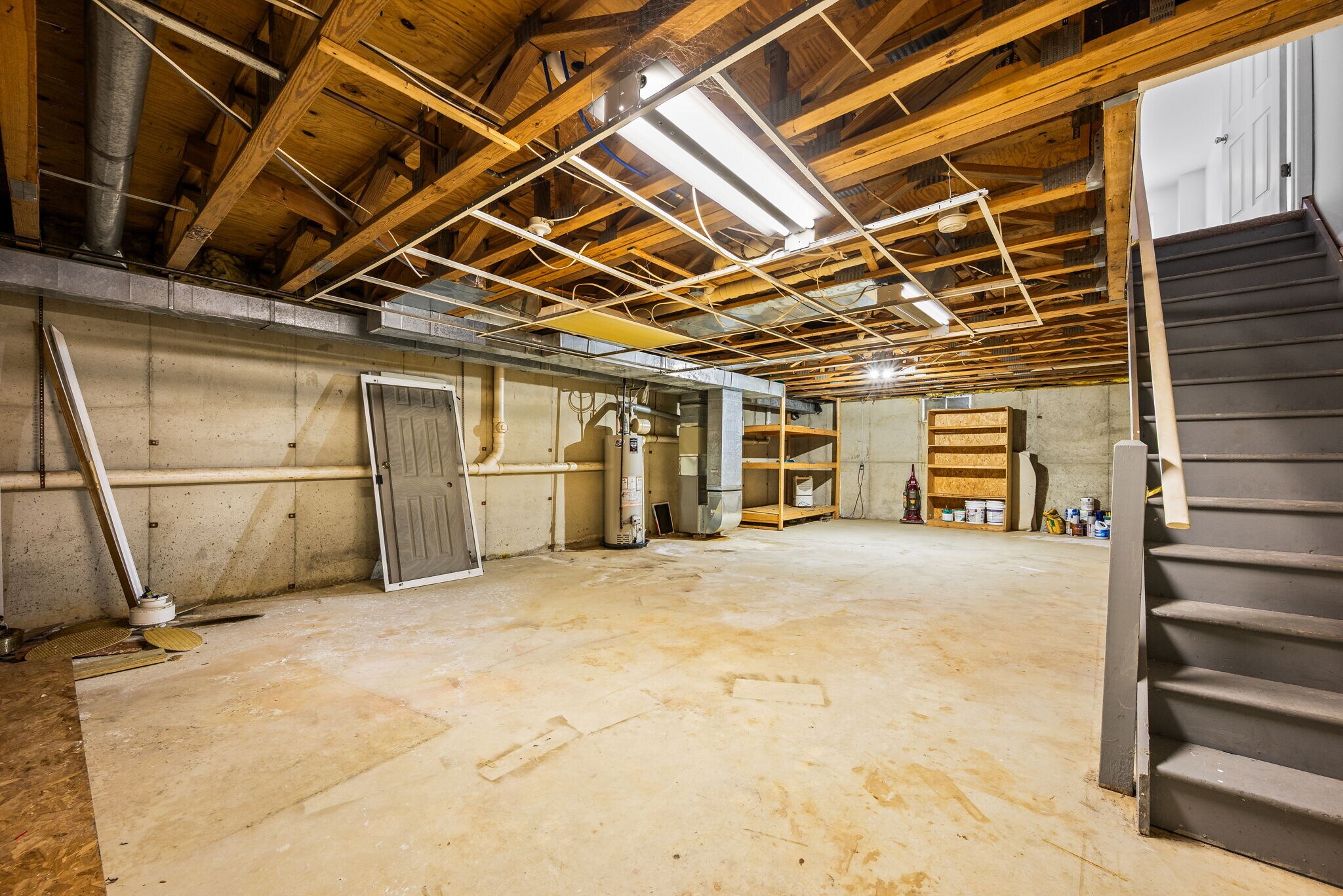 Building Photo - 267 Fox Run