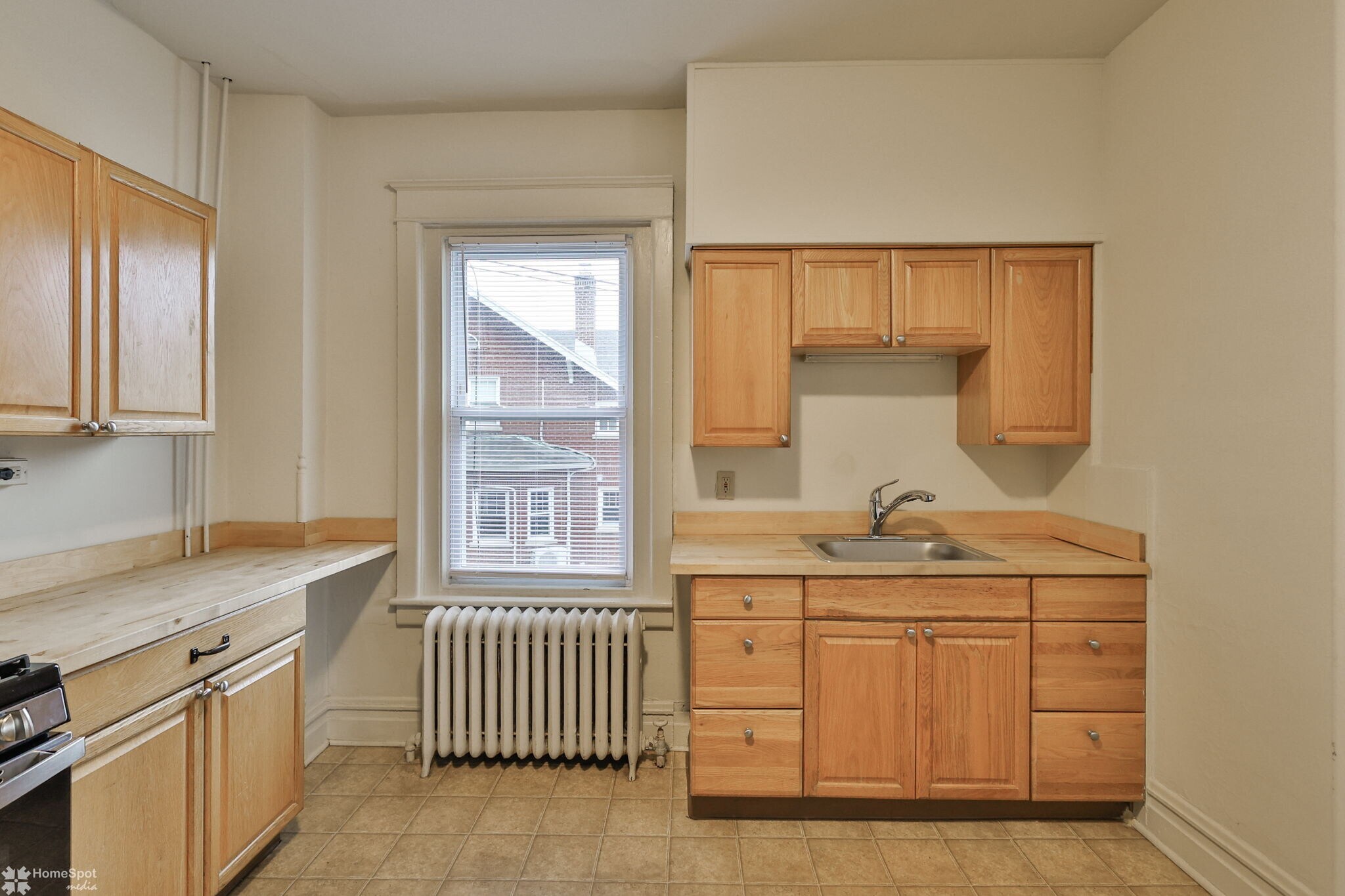 Building Photo - 1629 W Broad St