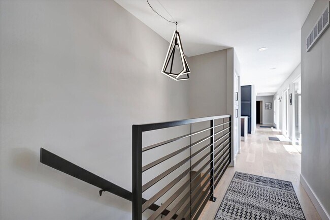Building Photo - Luxury Ranch House on Champaign Country Club