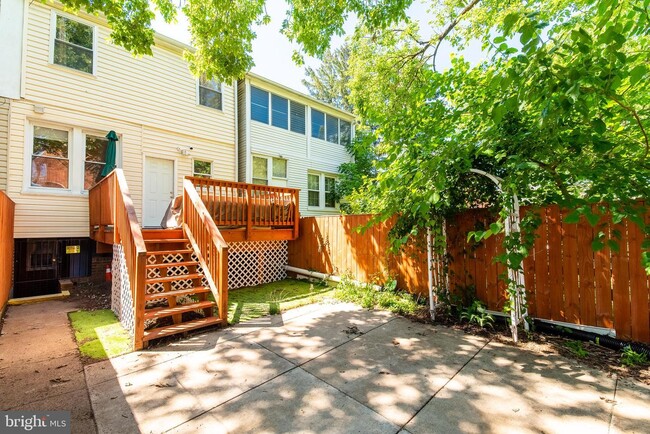 Building Photo - 5433 Kansas Ave NW