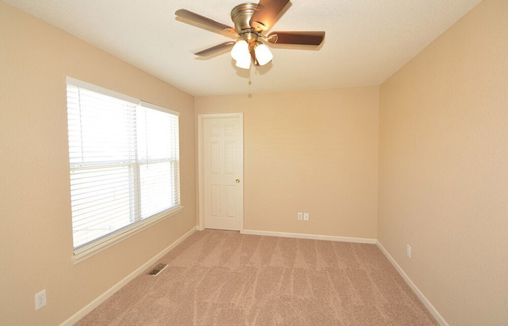 Building Photo - 720 Treyburn Lakes Way