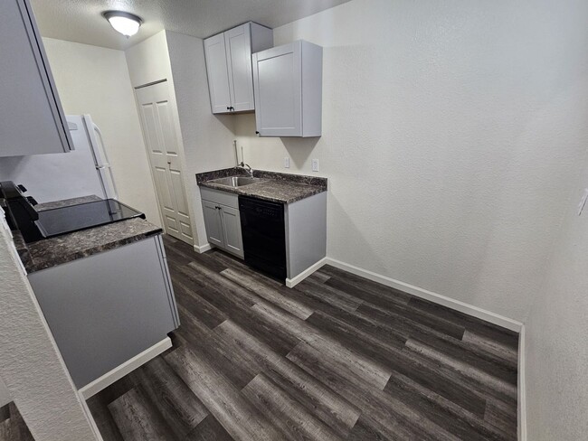 Building Photo - 1 bed 1bath Sparks Apartment For Rent, rec...