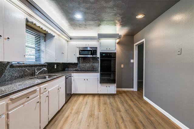 Building Photo - 1703 Raydon Dr