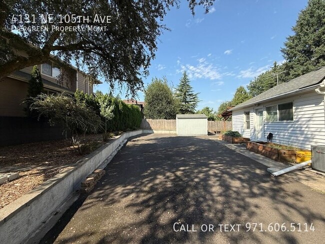 Building Photo - 4131 NE 105th Ave