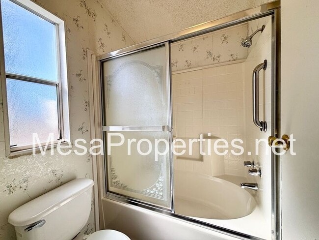 Building Photo - 9964 Arroyo Ave