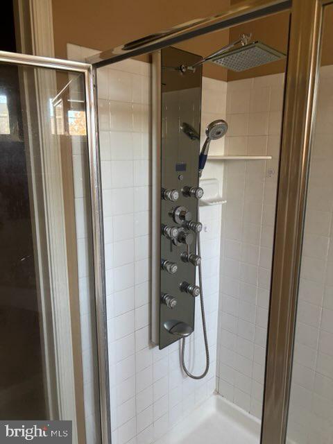 Building Photo - 4719 River Creek Terrace