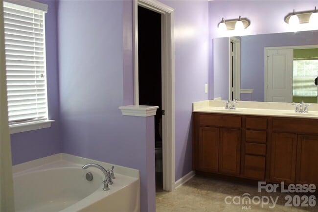 Building Photo - 16119 Raptor Ct