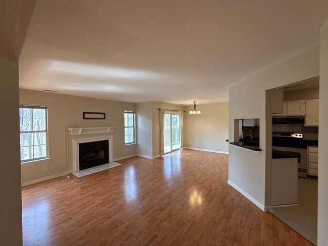 Building Photo - T.R. Lawing Realty Property